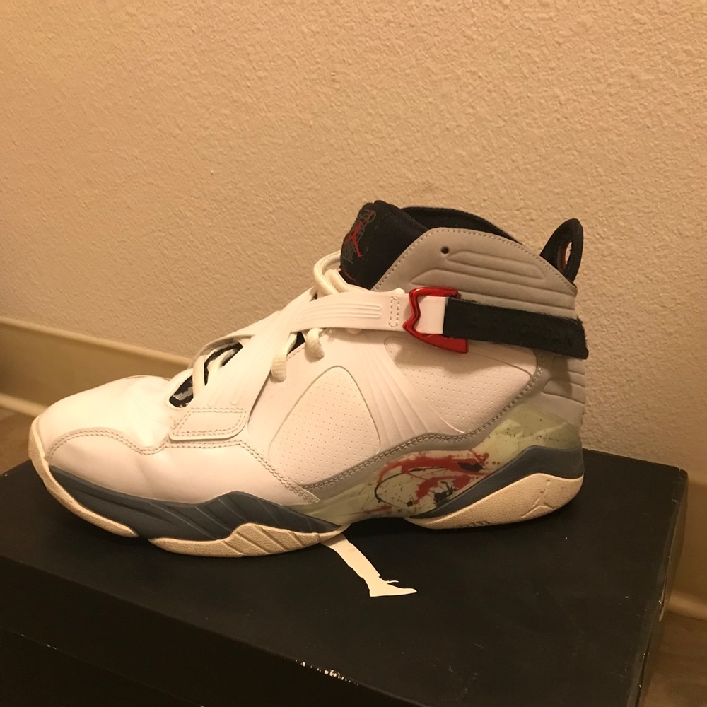 Air Jordan VIII Bugs Bunny